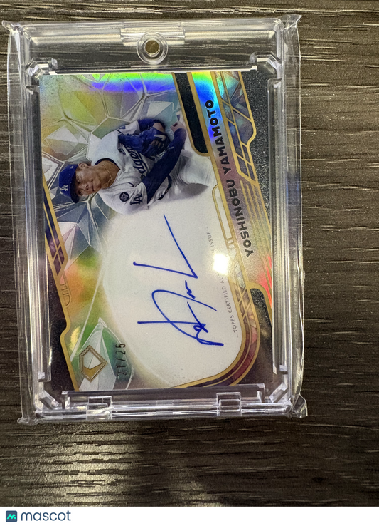 2025 Topps Diamond Icons Chrome Autograph Yoshinobu Yamamoto #ACC-YY /25