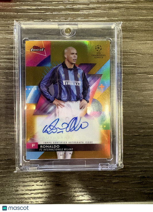 2024 Topps Finest UCL & UEL Ronaldo #A-RO Gold Ref. Topps Certified Auto /50